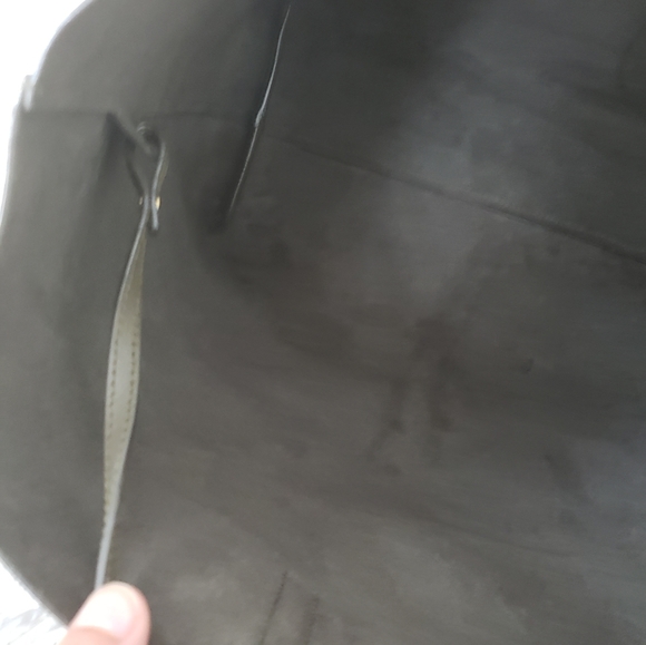 ***SOLD***Saint Laurent Large Leather Shopper Tote in Khaki - Picture 12 of 16